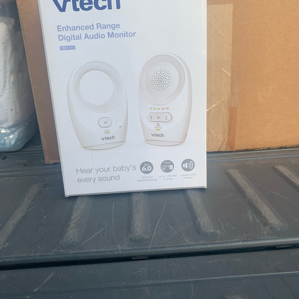 White VTech Baby Audio Monitor